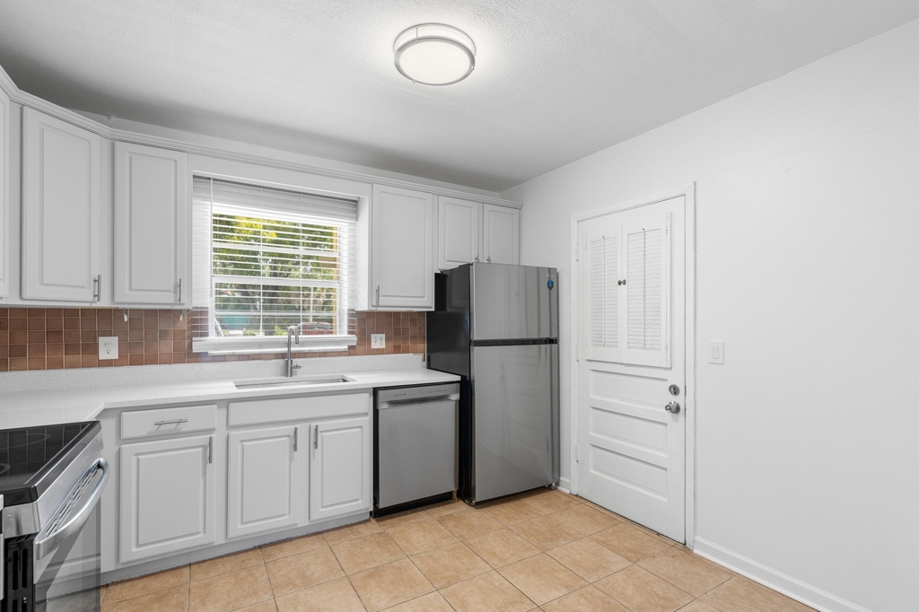 10693 N Military Trail - Photo 9