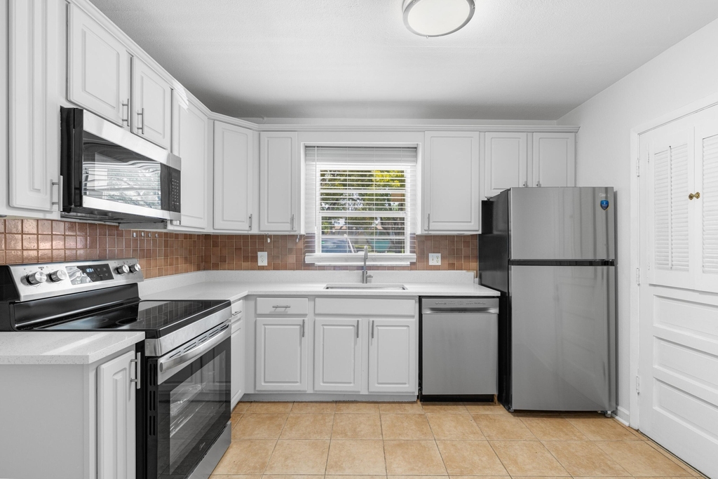 10693 N Military Trail - Photo 8
