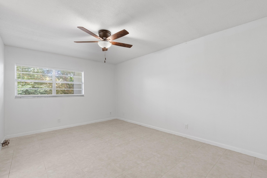 10693 N Military Trail - Photo 5