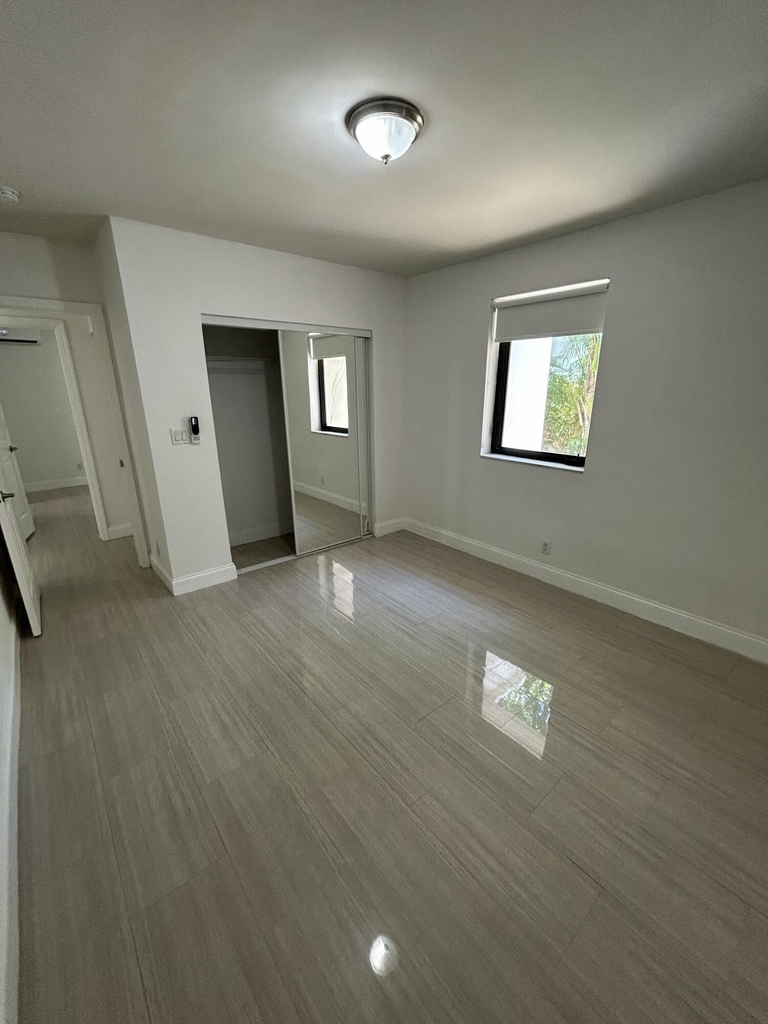 914 Ne 15th Avenue - Photo 8