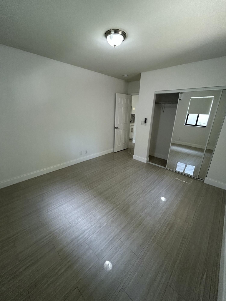 914 Ne 15th Avenue - Photo 9