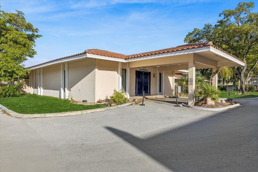 4156 Inverrary Drive - Photo 15