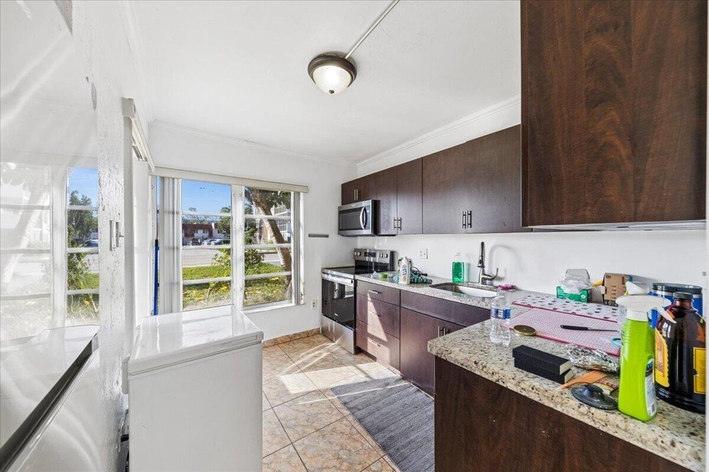 4156 Inverrary Drive - Photo 7