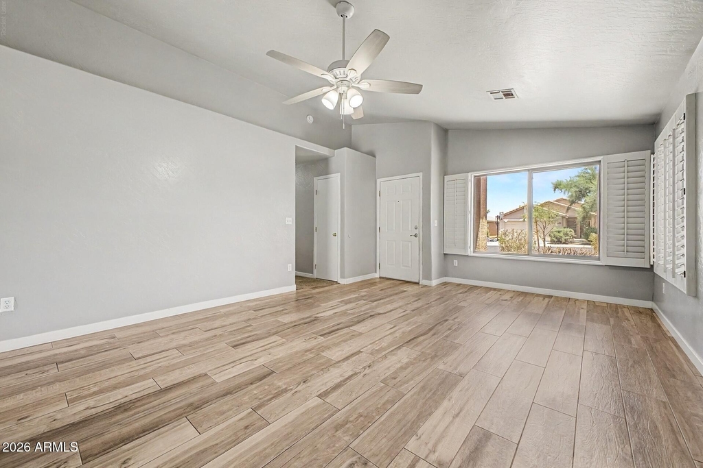905 E Potter Drive - Photo 3