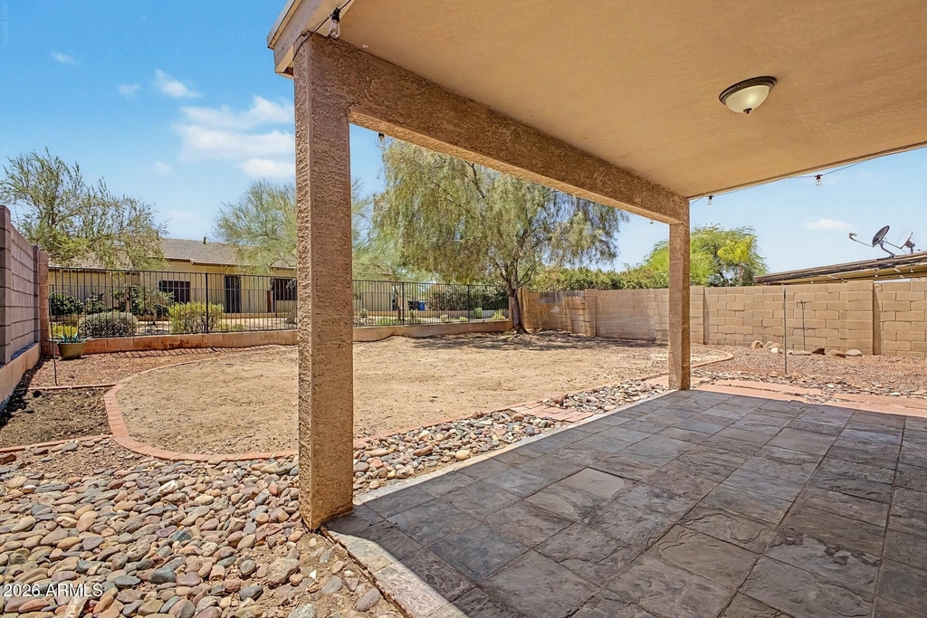 905 E Potter Drive - Photo 28