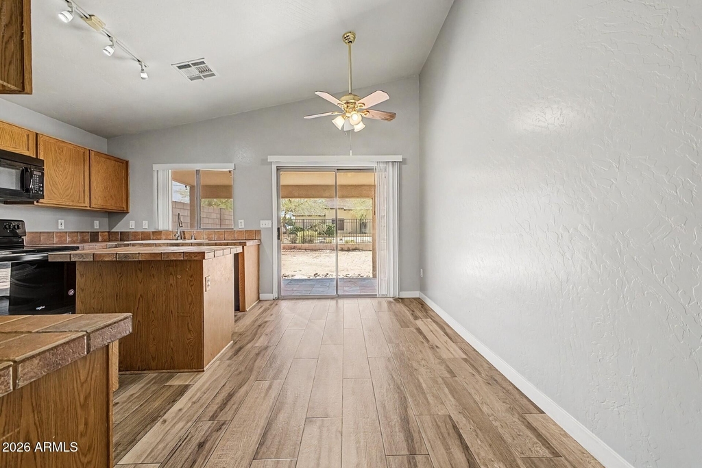 905 E Potter Drive - Photo 12