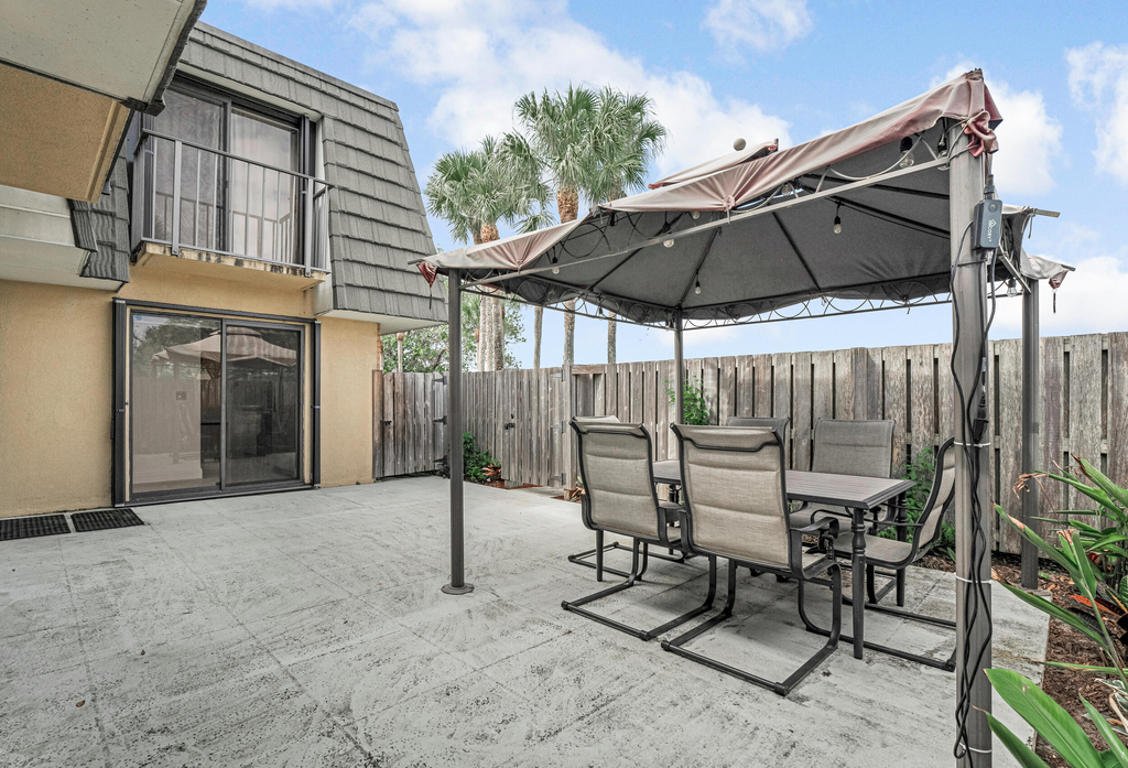2439 24th Way - Photo 5