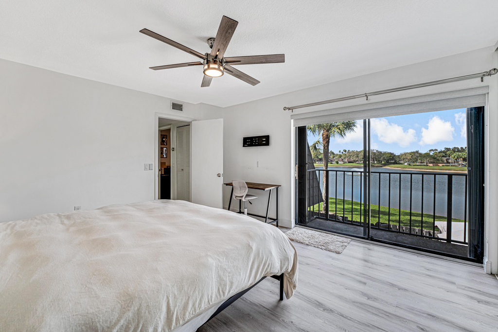 2439 24th Way - Photo 21