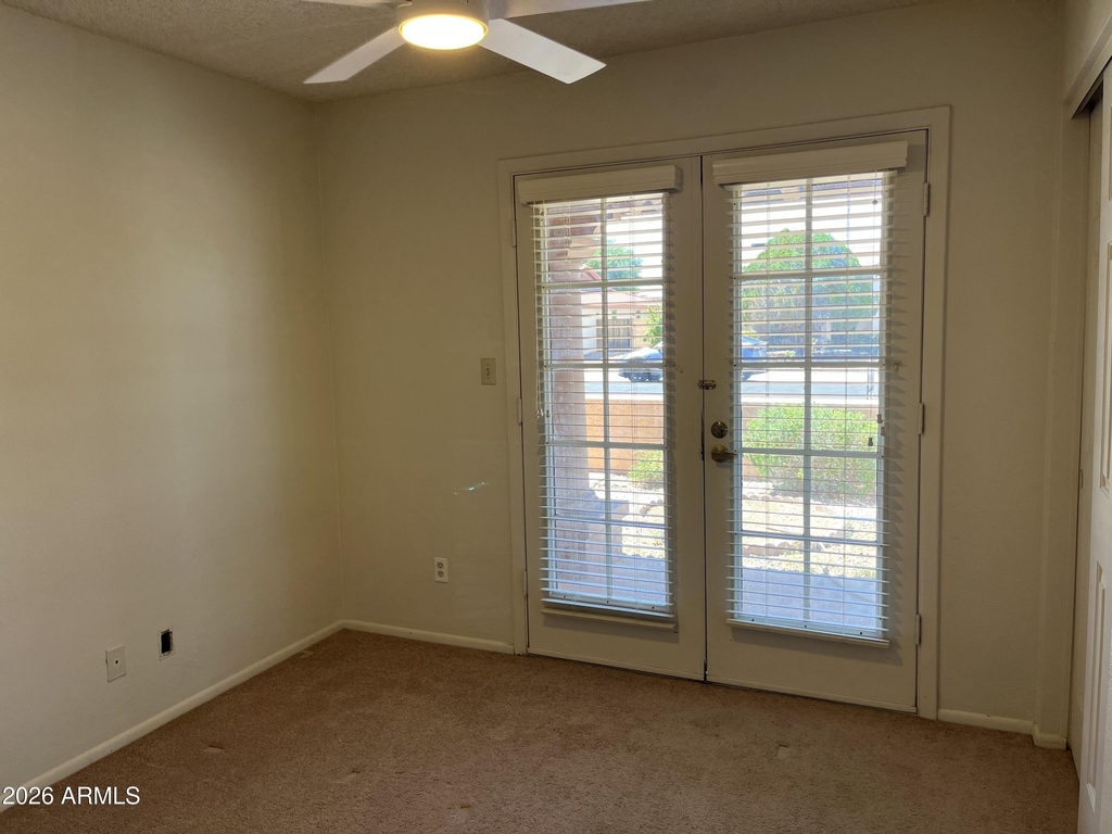 10624 W Griswold Road - Photo 18