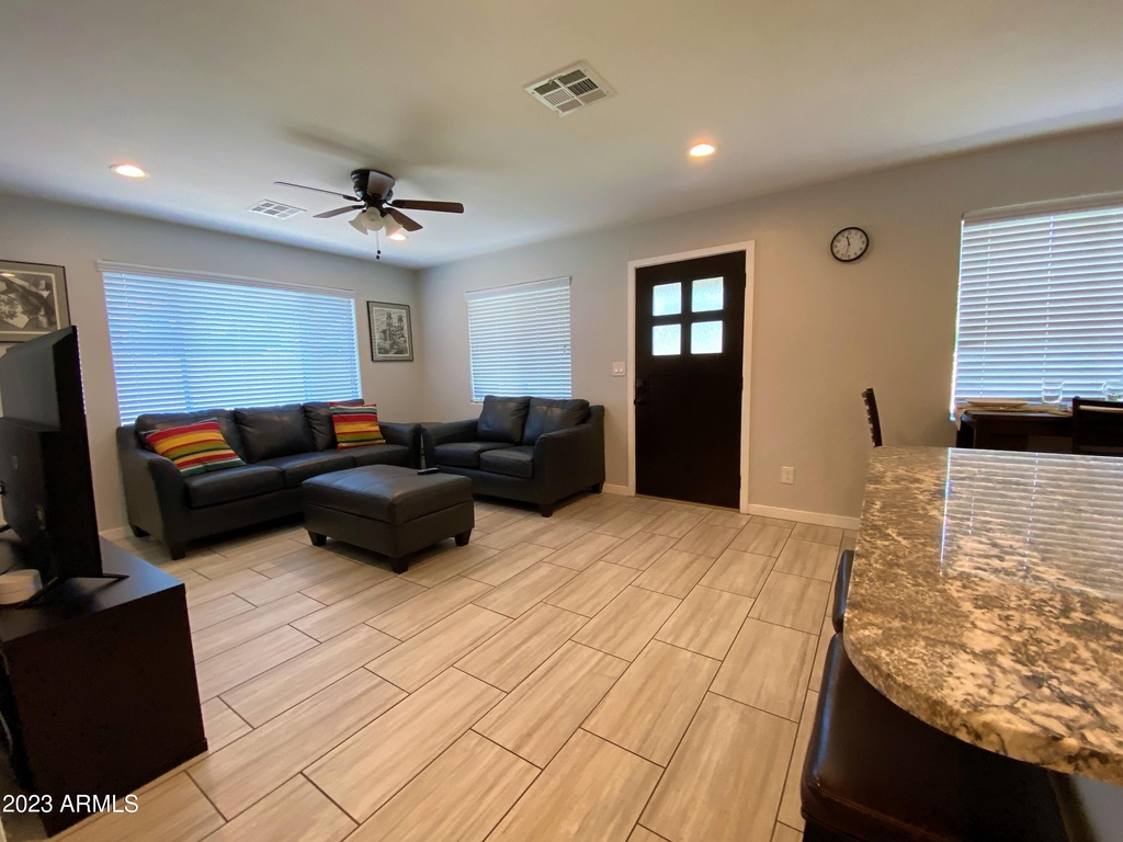 33 N Hobson -- - Photo 4