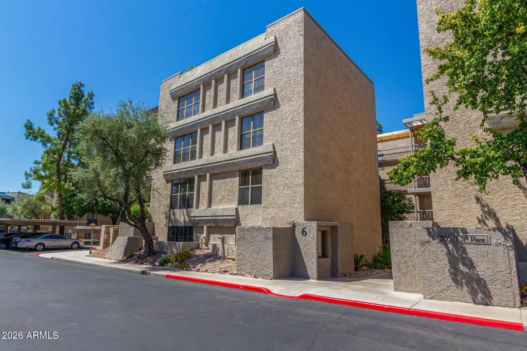 5136 N 31st Place - Photo 4