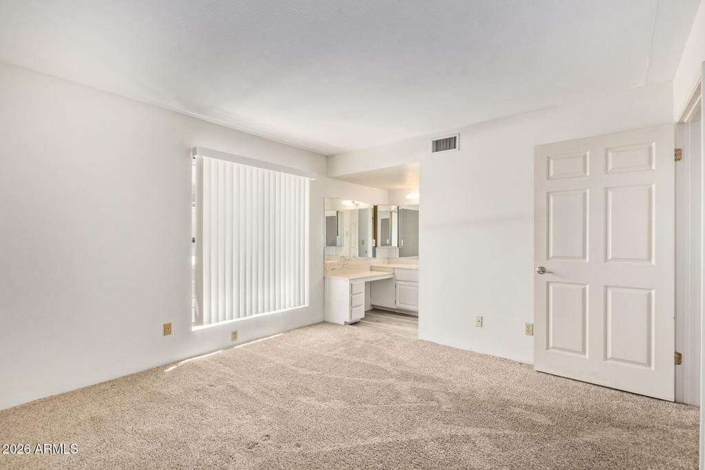 5136 N 31st Place - Photo 16