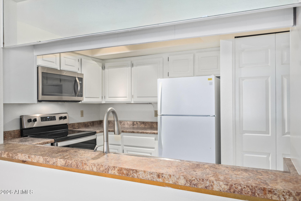 5136 N 31st Place - Photo 10