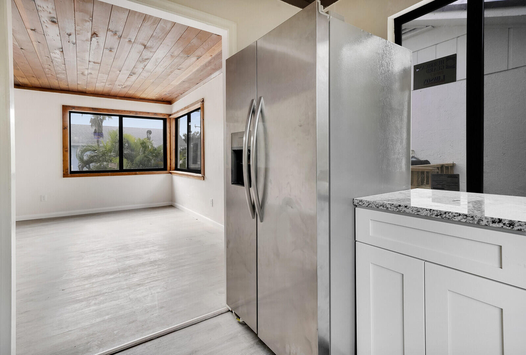 652 Hernando Street - Photo 6