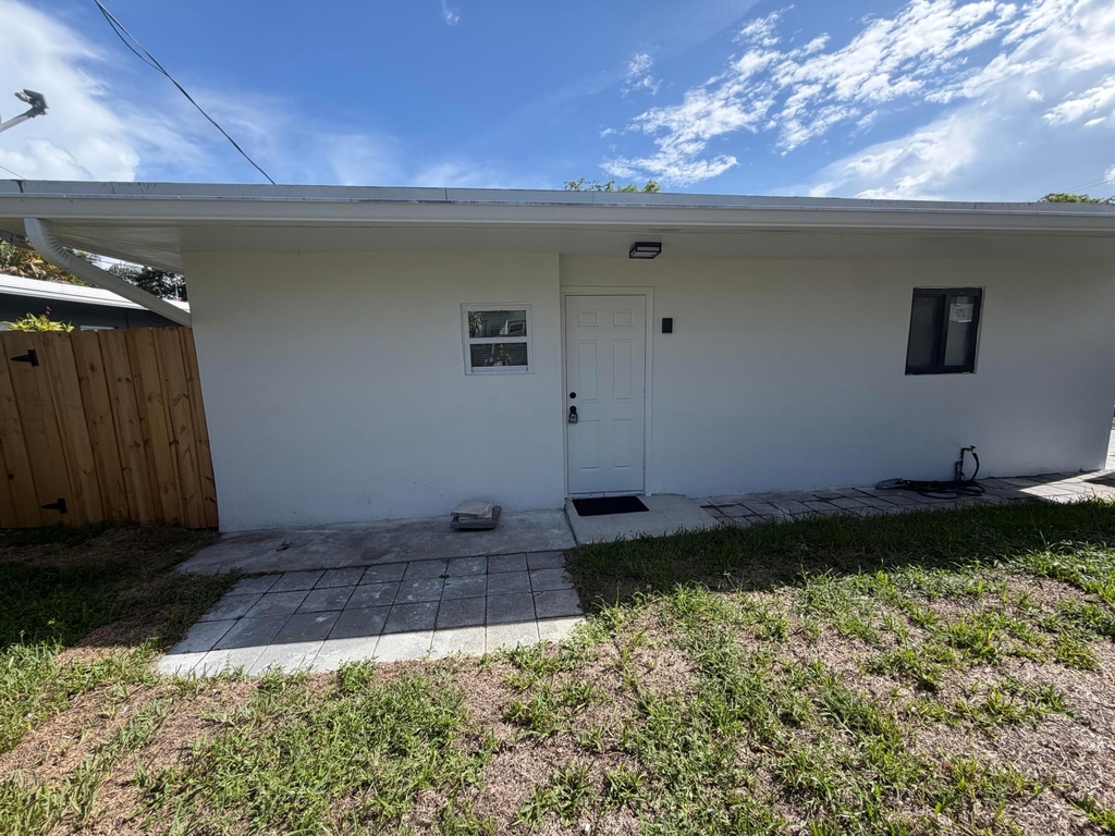 160 Se 15th Avenue - Photo 3