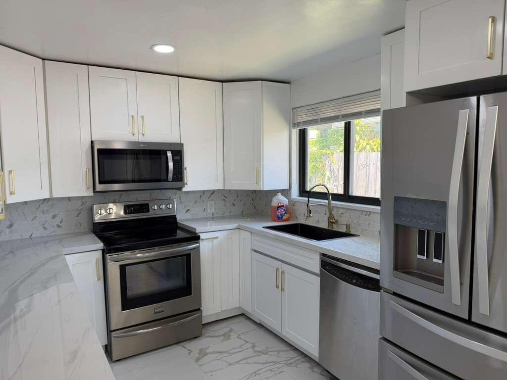 160 Se 15th Avenue - Photo 1