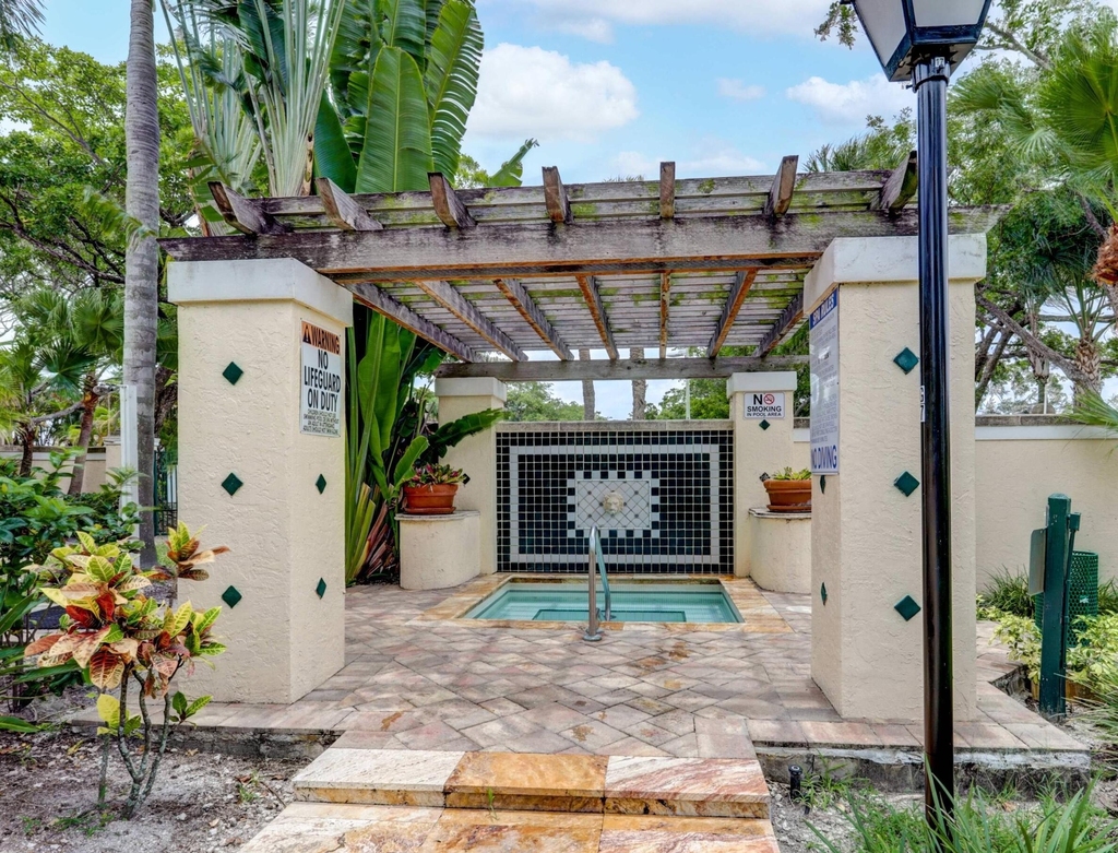1739 Village Boulevard - Photo 4