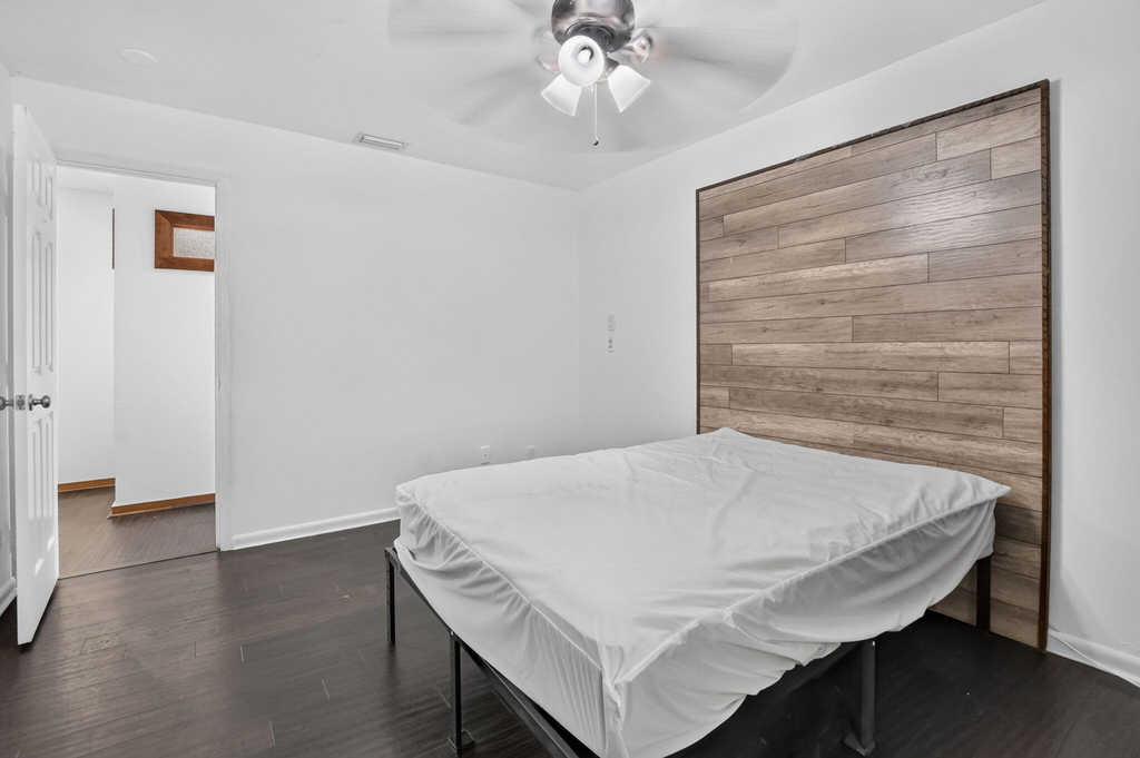 7813 Kenway Place W - Photo 21