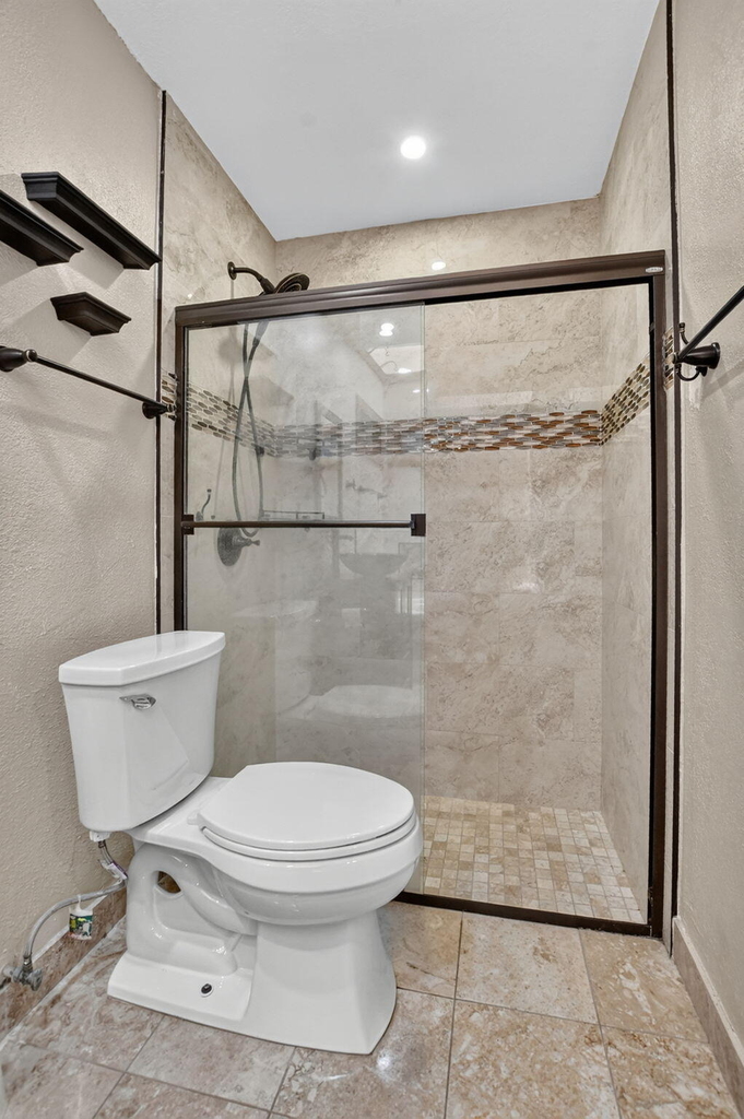7813 Kenway Place W - Photo 32