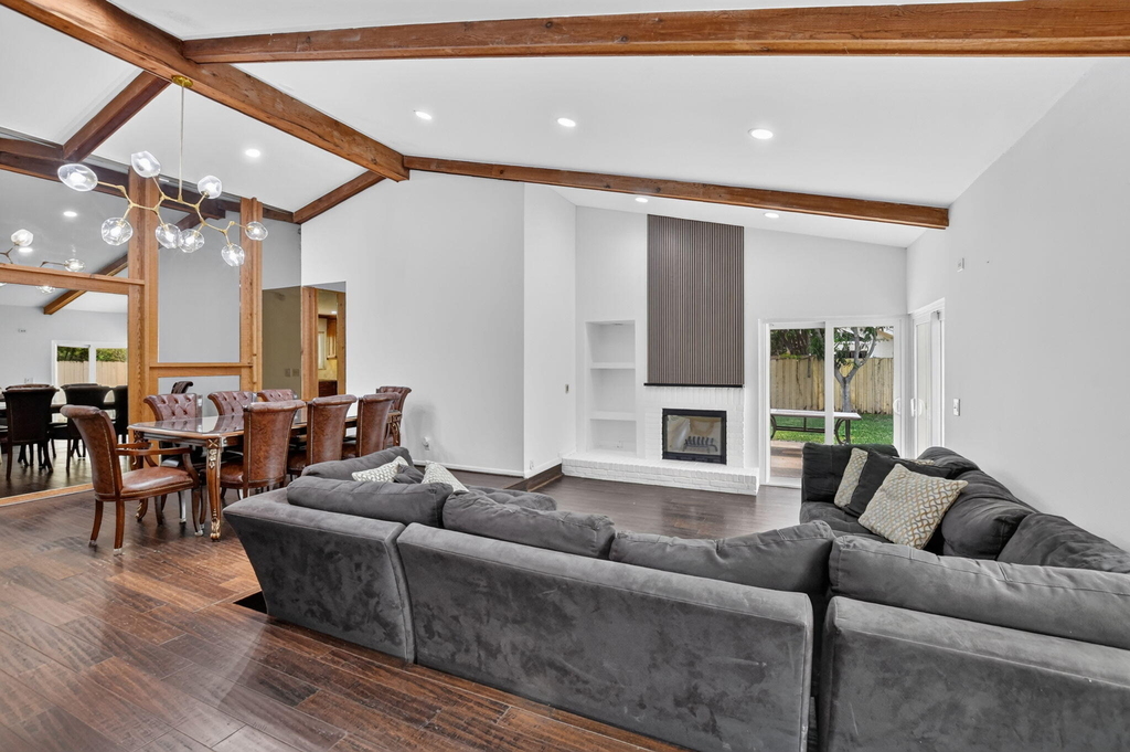 7813 Kenway Place W - Photo 7