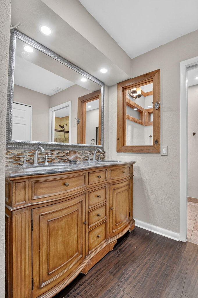 7813 Kenway Place W - Photo 30