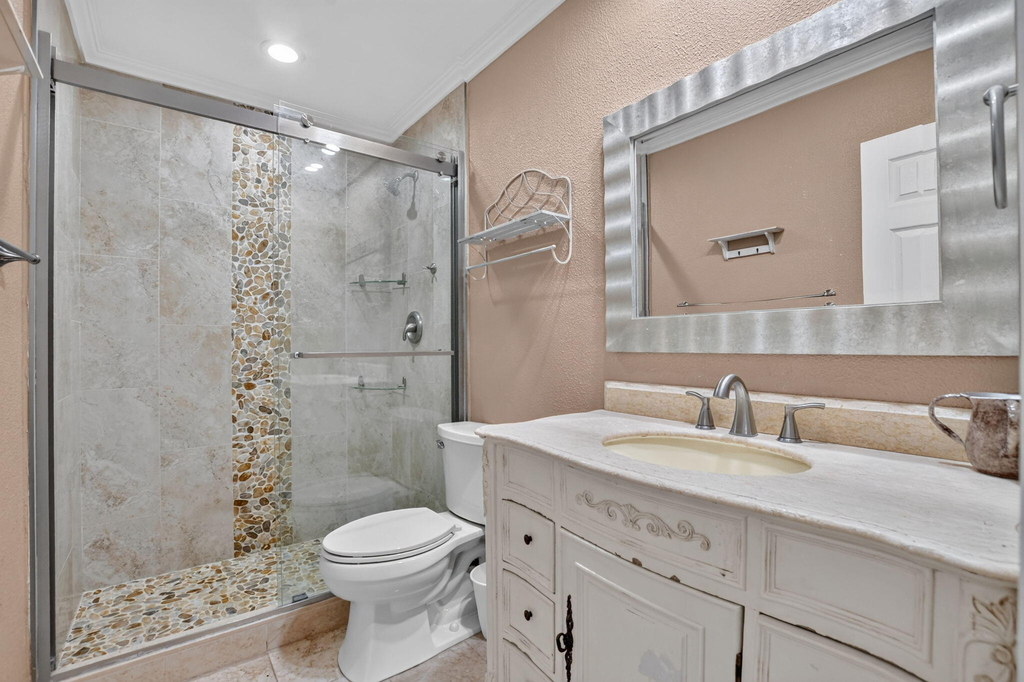 7813 Kenway Place W - Photo 22