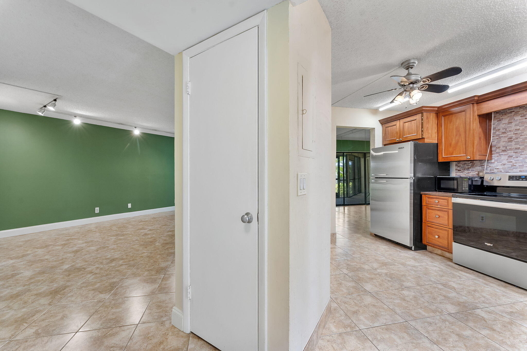 5800 Camino Del Sol - Photo 2