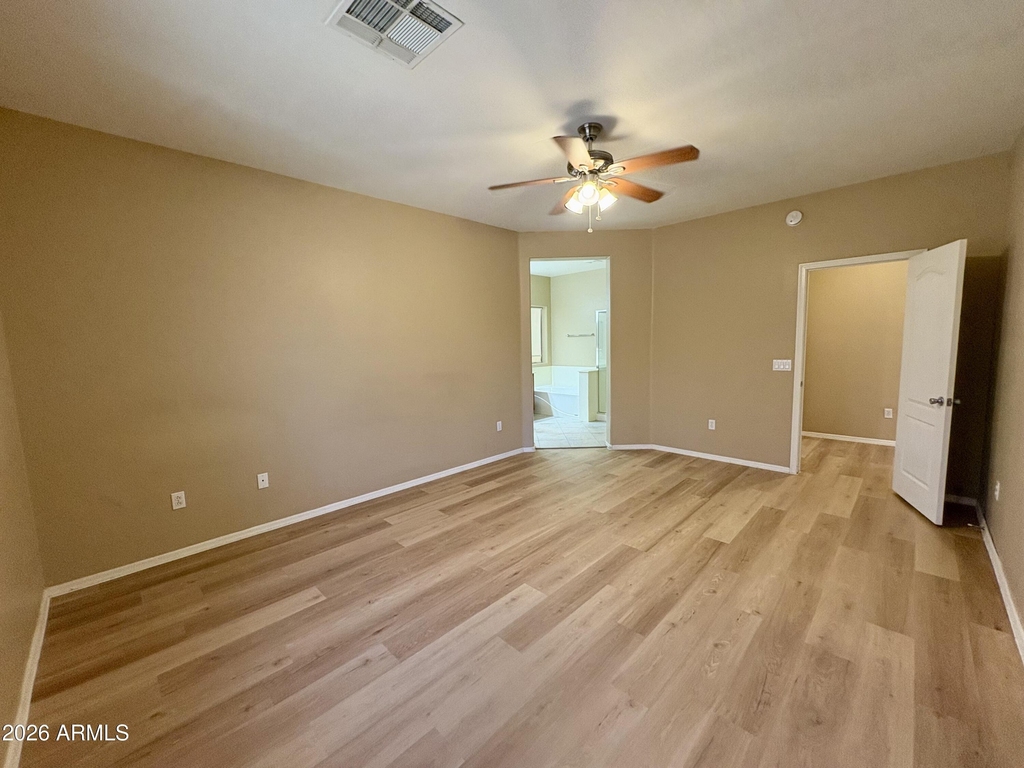 8234 W Salter - Photo 15