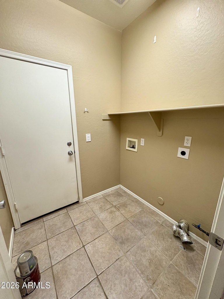 8234 W Salter - Photo 29
