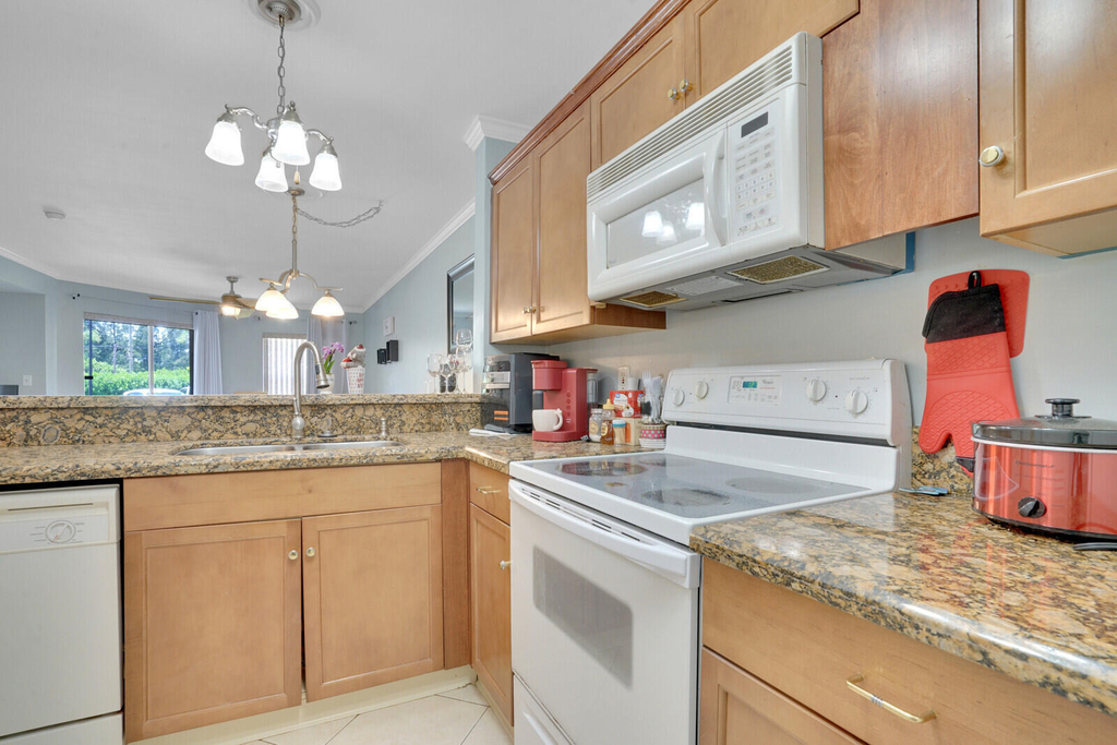 4855 Via Palm Lakes - Photo 4