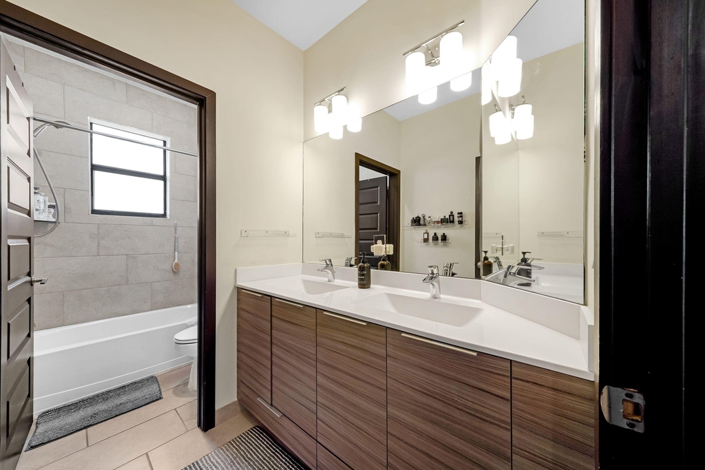 15451 Nw 88th Avenue - Photo 20