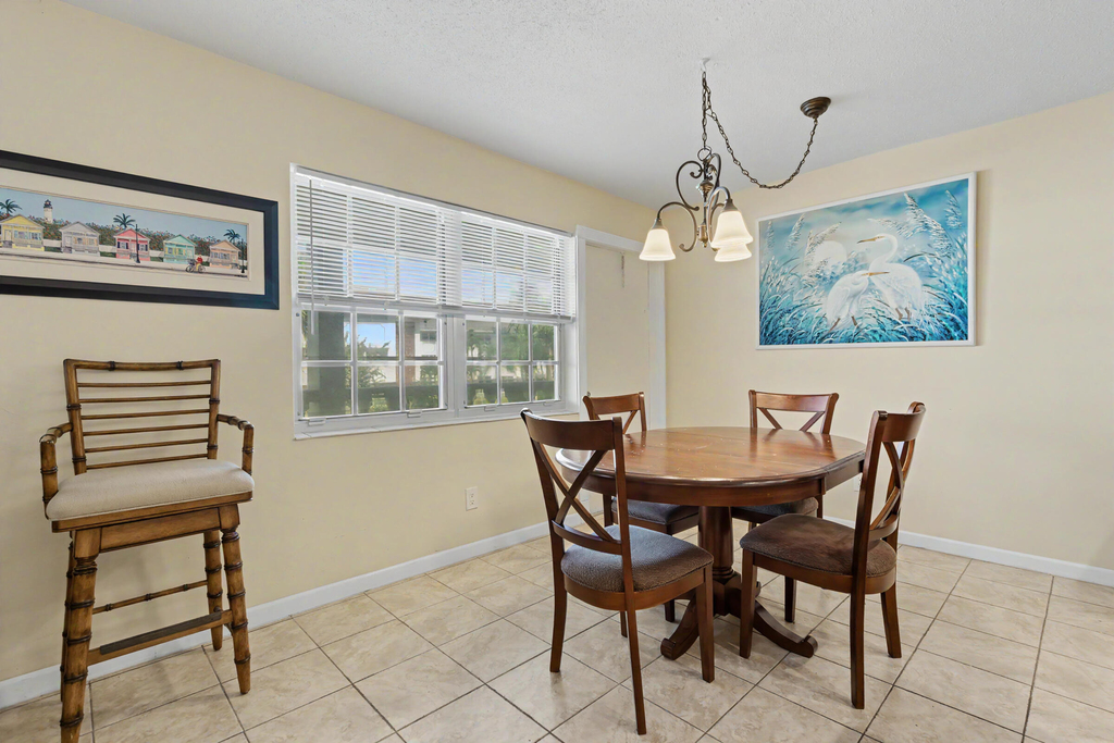 2455 Ne 51st Street - Photo 31