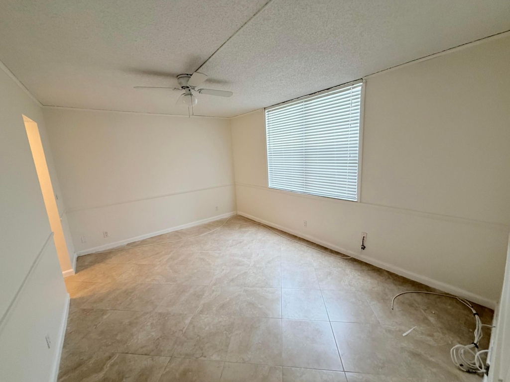 9230 Lagoon Place - Photo 7
