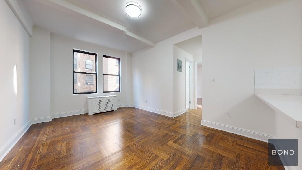 West 55th Street - Photo 3