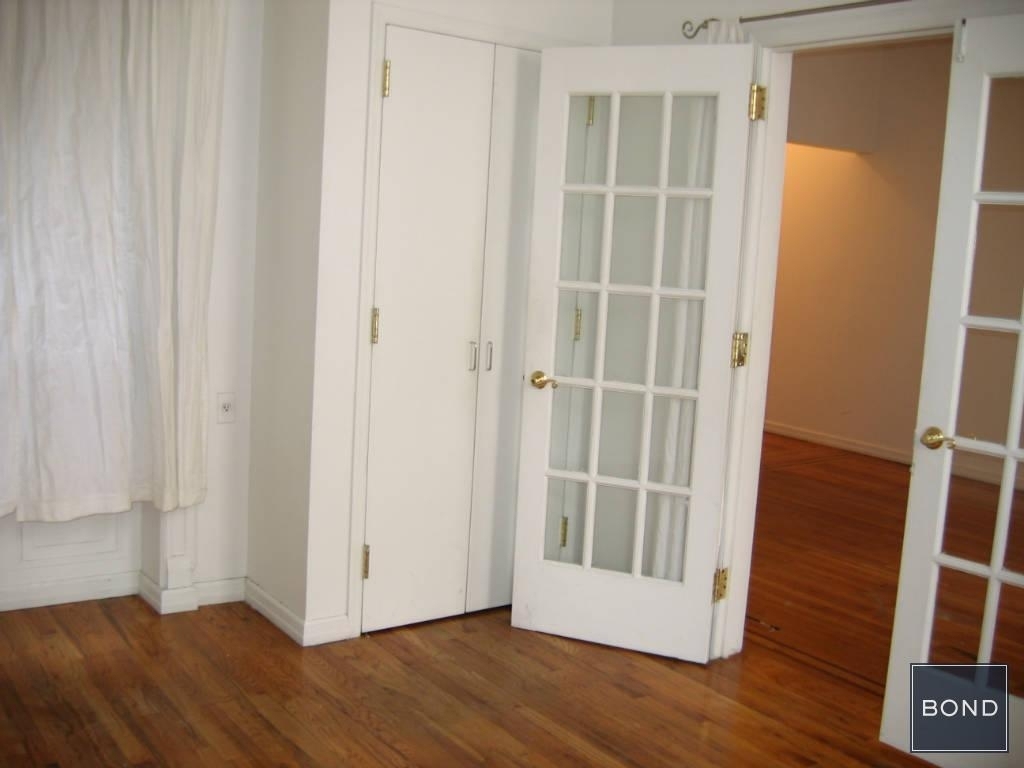 East 91st Street - Photo 7