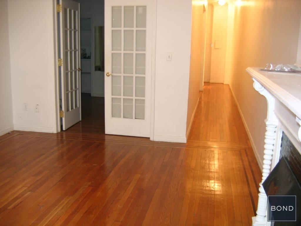 East 91st Street - Photo 3
