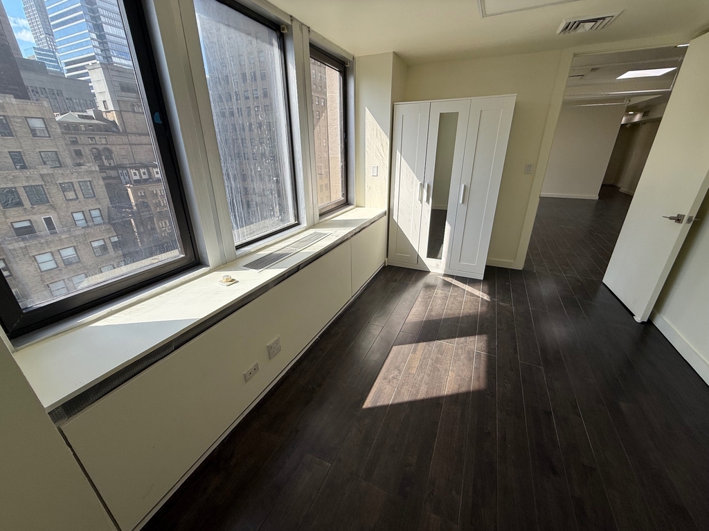 369 Lexington Avenue - Photo 6