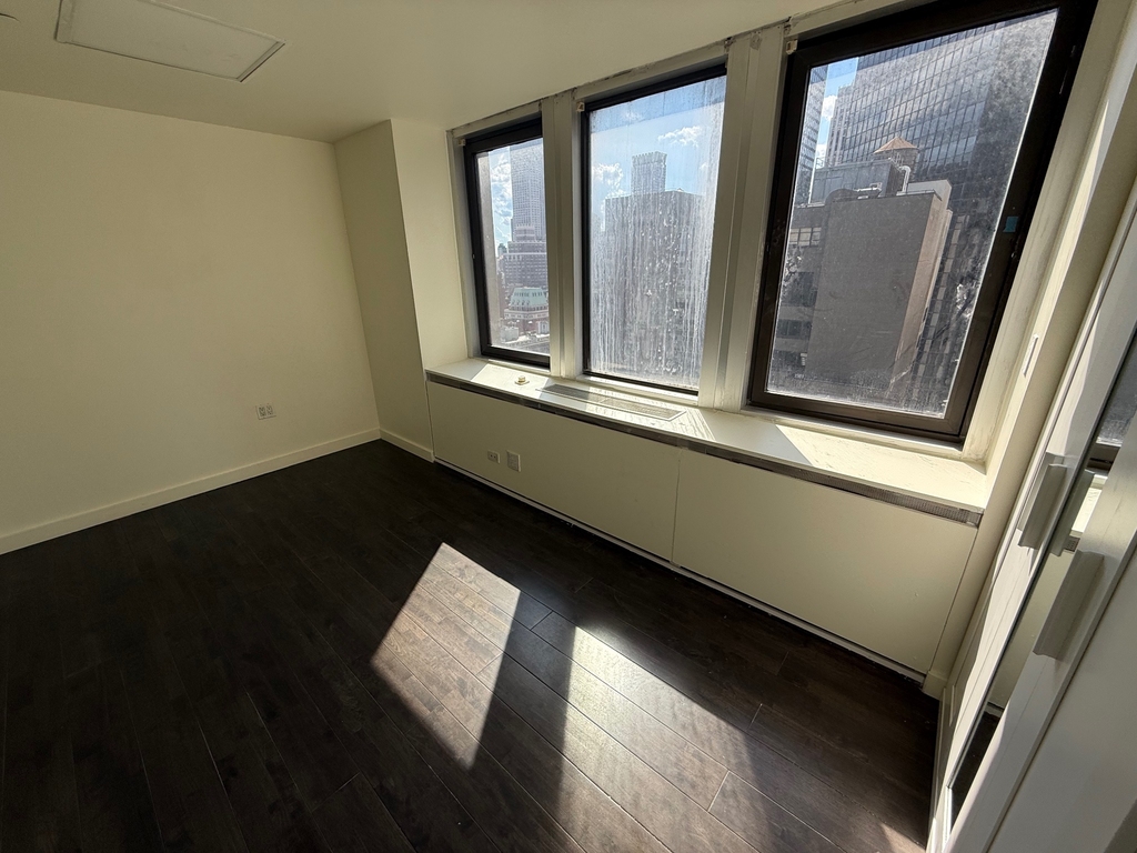 369 Lexington Avenue - Photo 5