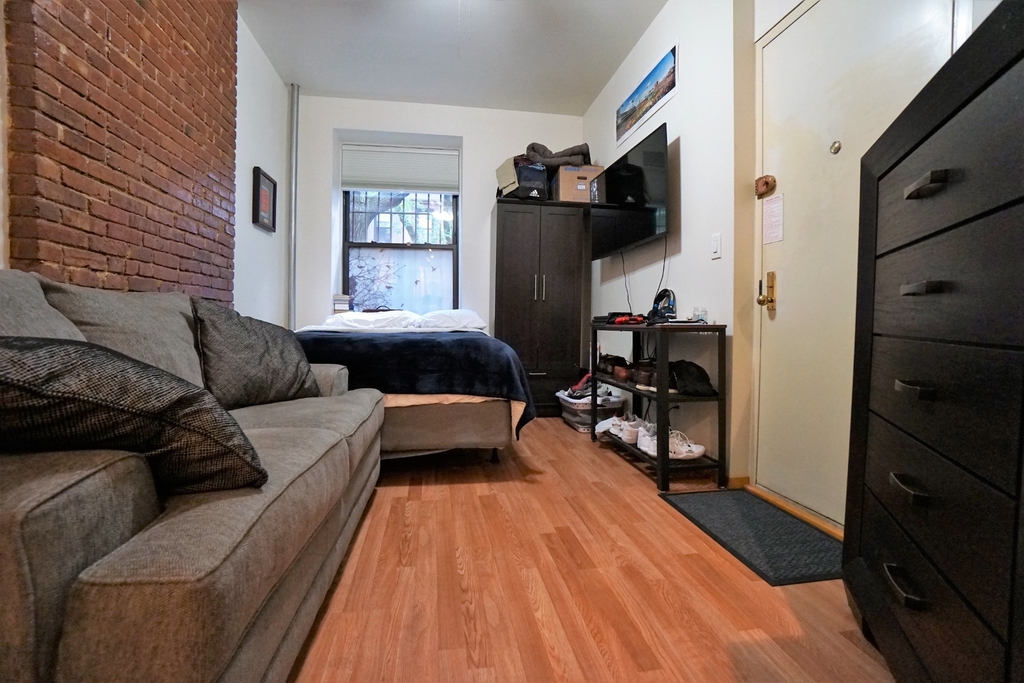 323 East 89th Street - Photo 1