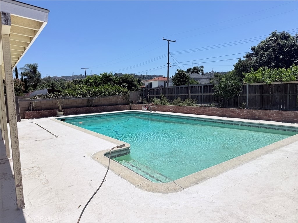 15634 La Subida - Photo 1