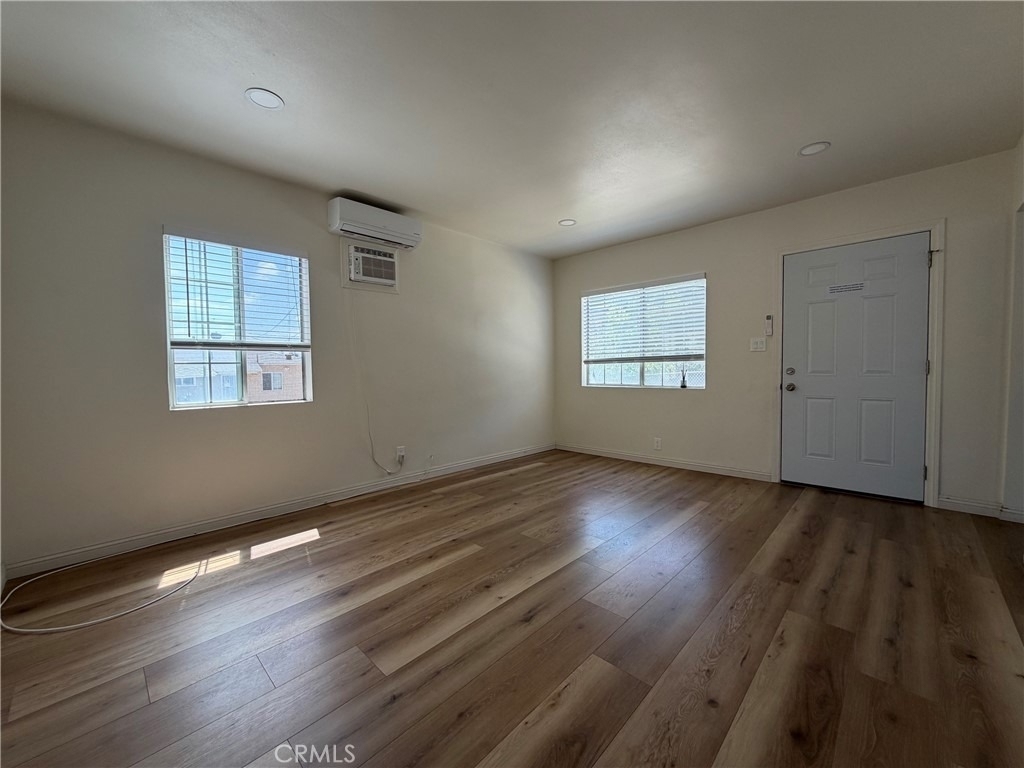 333 1/2 Sefton Avenue - Photo 8