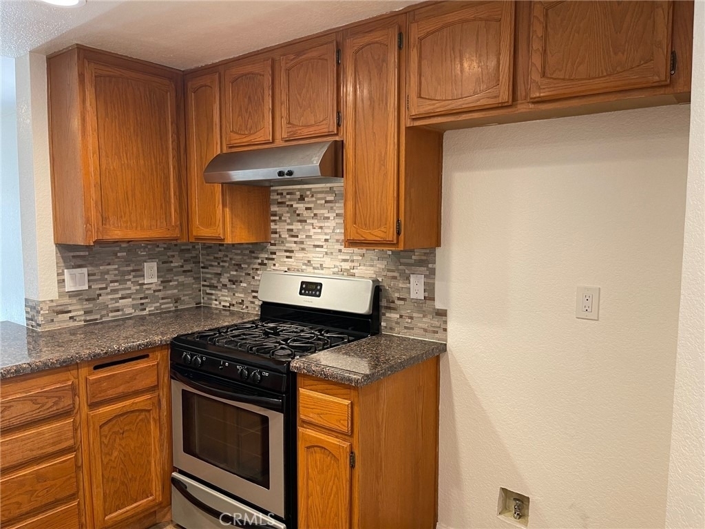 1005 Lilac Street - Photo 1