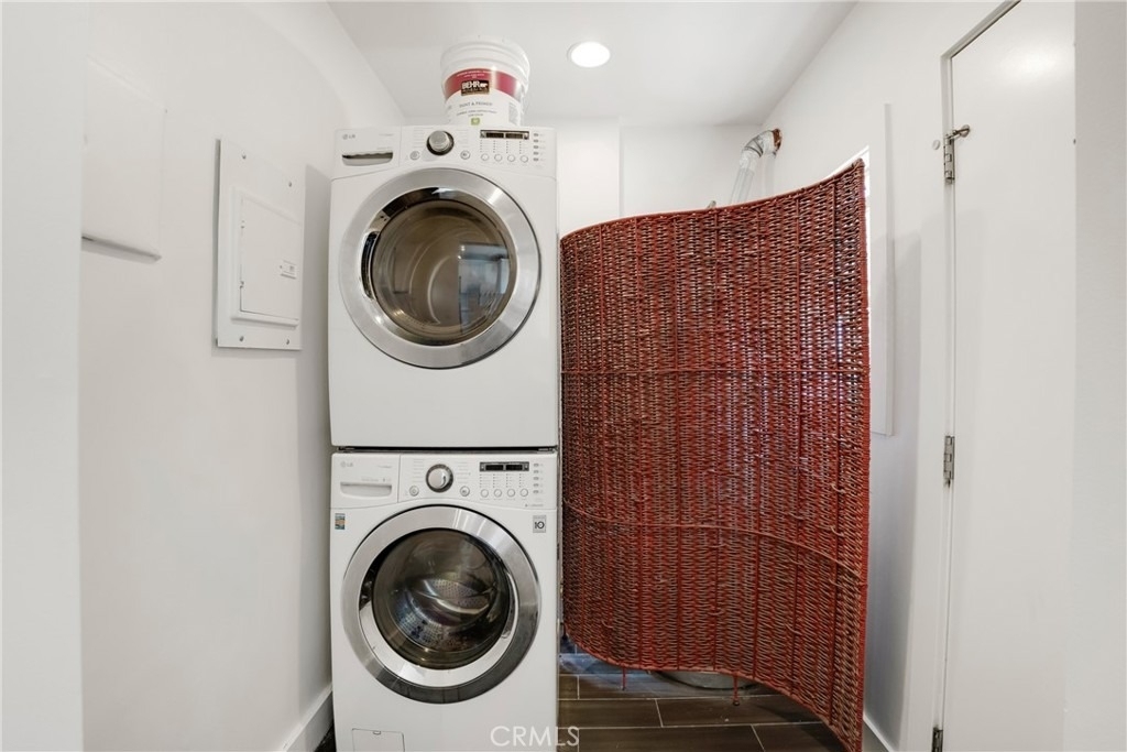 5152 Romaine Street - Photo 18
