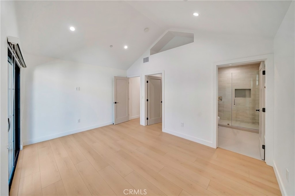 15741 Valerio St - Photo 20