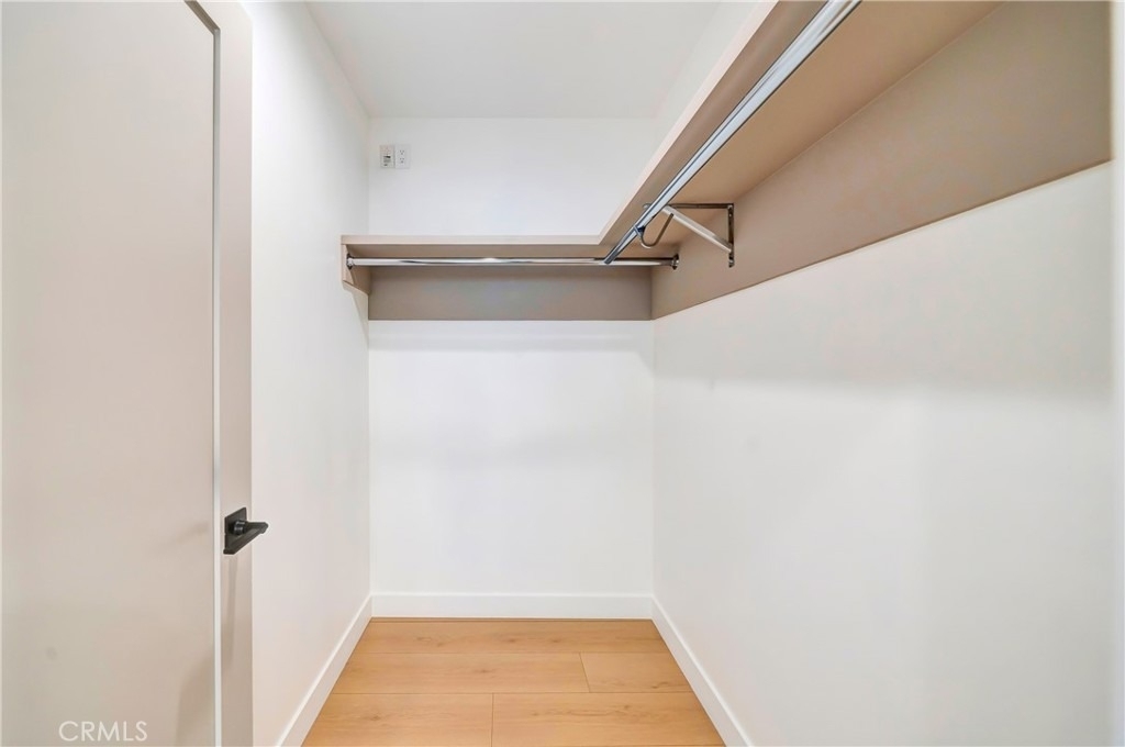 15741 Valerio St - Photo 22