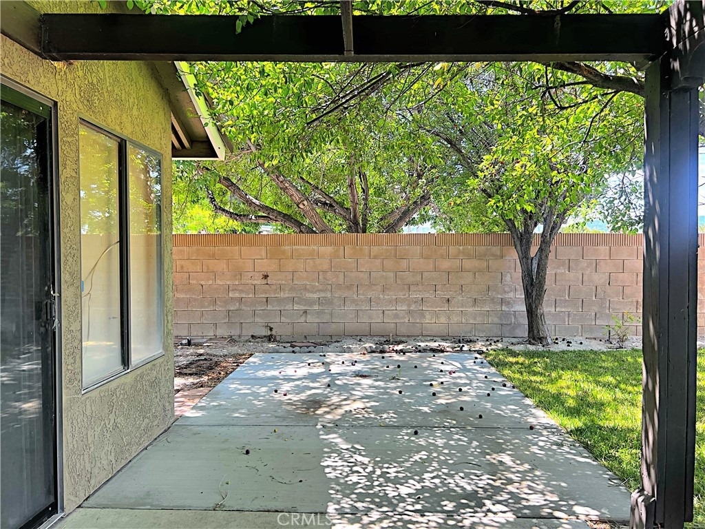 43401 Alep Avenue - Photo 42
