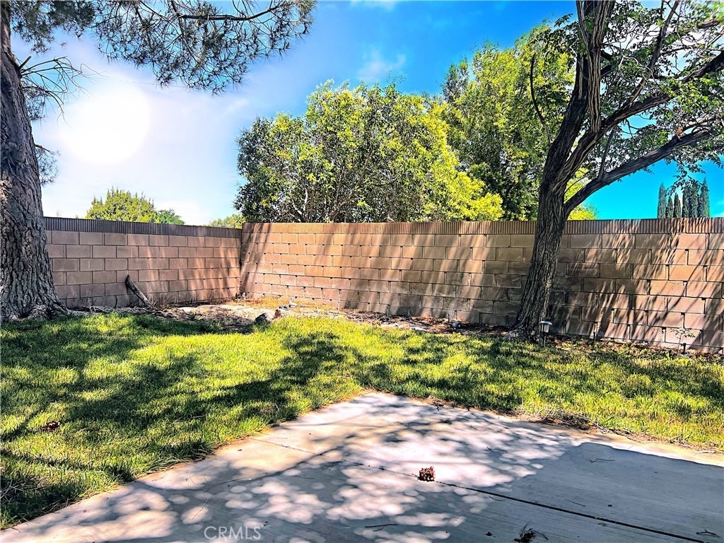43401 Alep Avenue - Photo 45