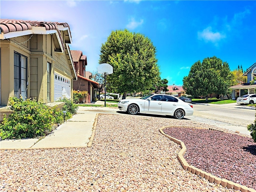 43401 Alep Avenue - Photo 4