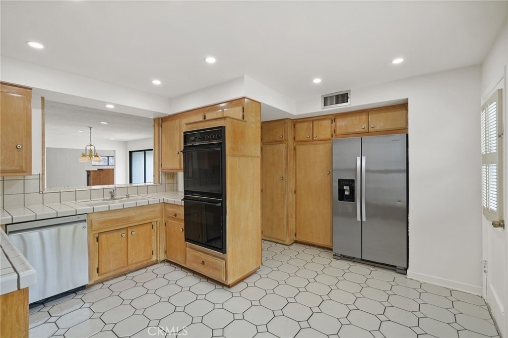 11803 Gerald Avenue - Photo 10