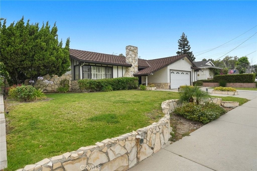 11803 Gerald Avenue - Photo 2
